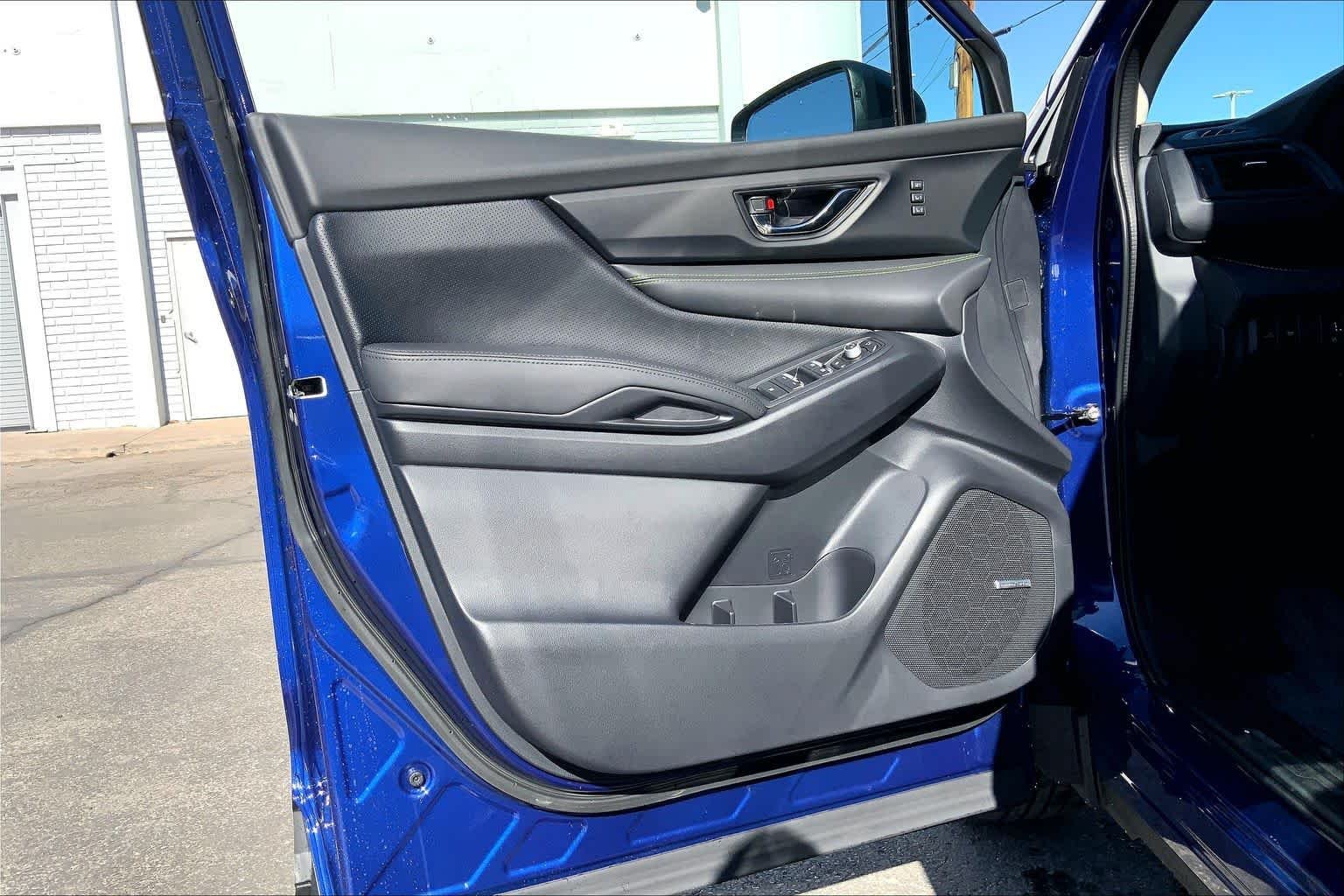 New 2026 SAPPHIRE BLUE PEARL Subaru Onyx Edition Touring 7-Passenger image 10