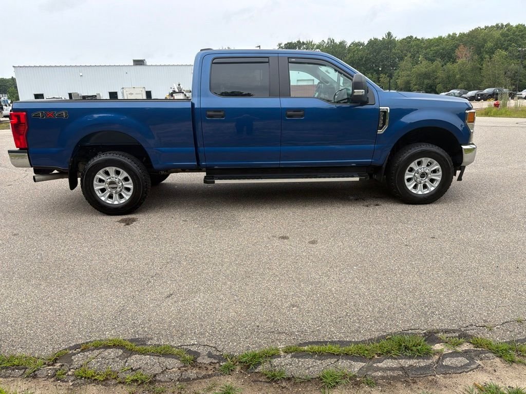 Certified Used 2022 Blue Metallic Ford XL image 3
