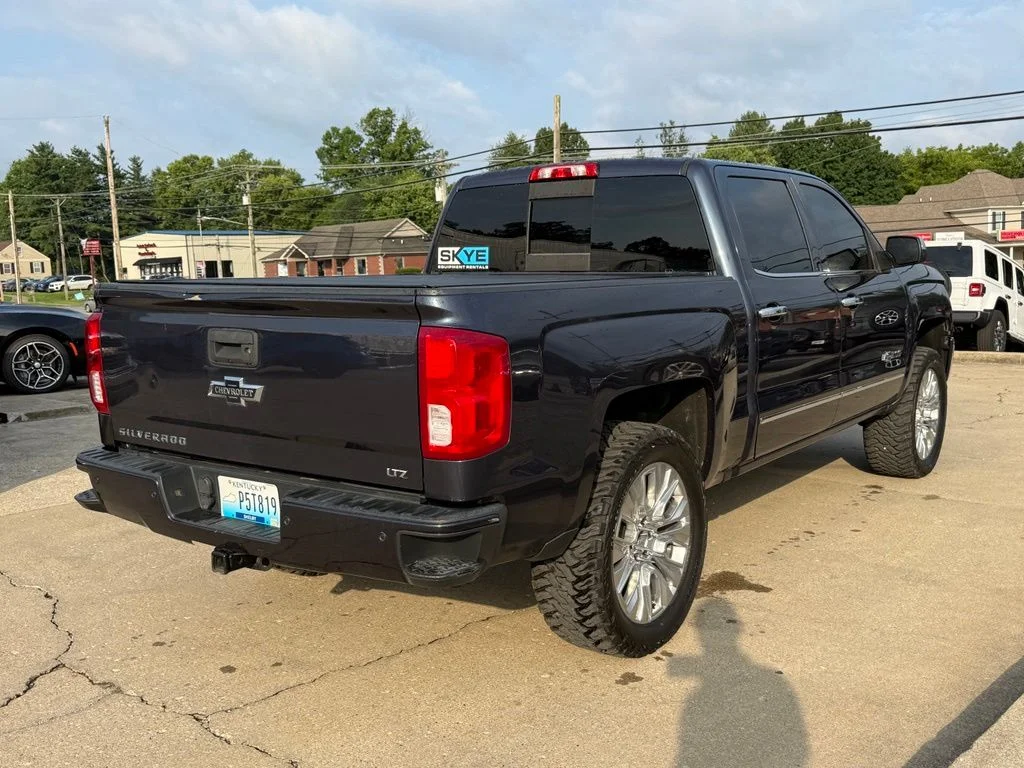 Used 2018 Blue Chevrolet LTZ image 6