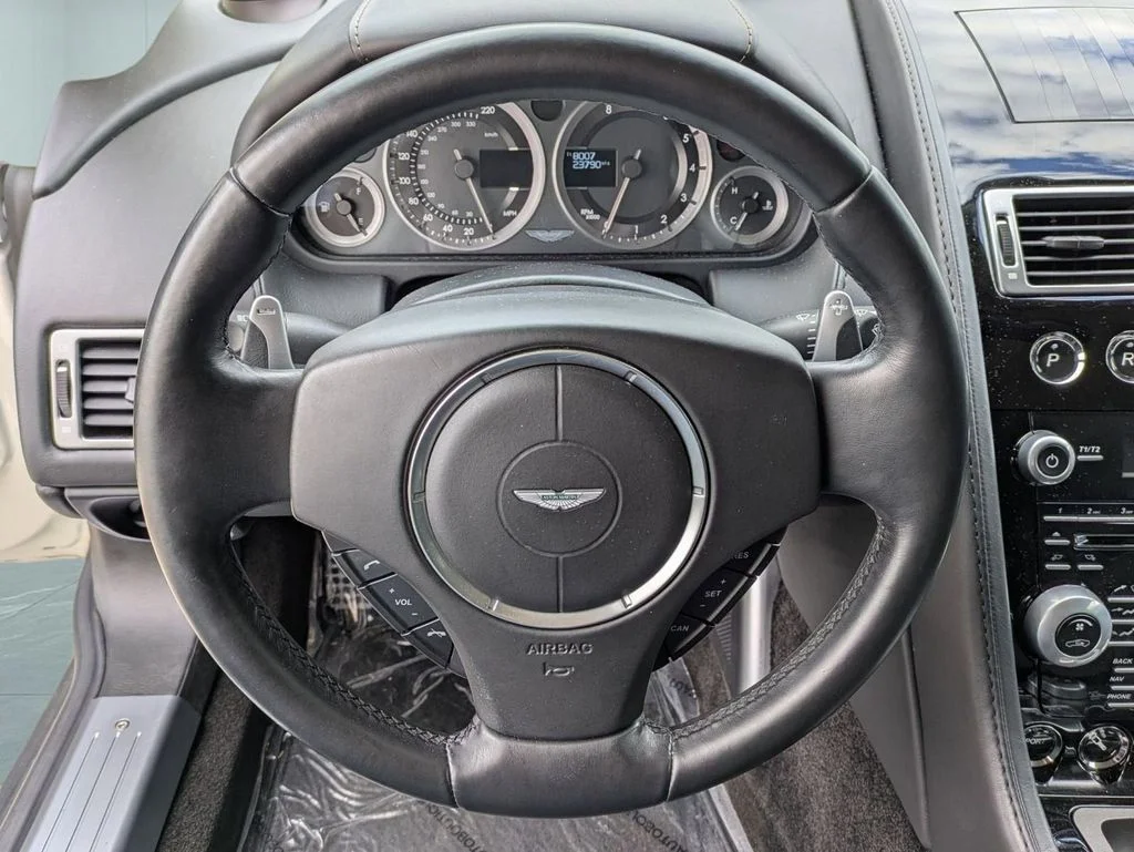 2015 Aston Martin Rapide S - Photo 19