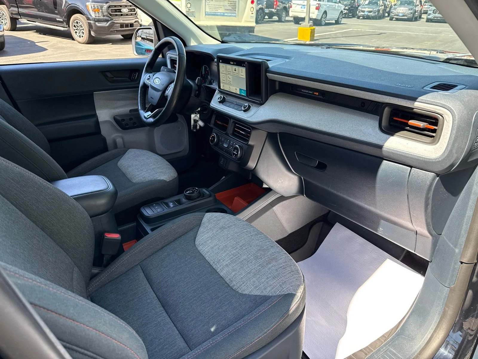 Used 2022 Black Ford XLT image 37