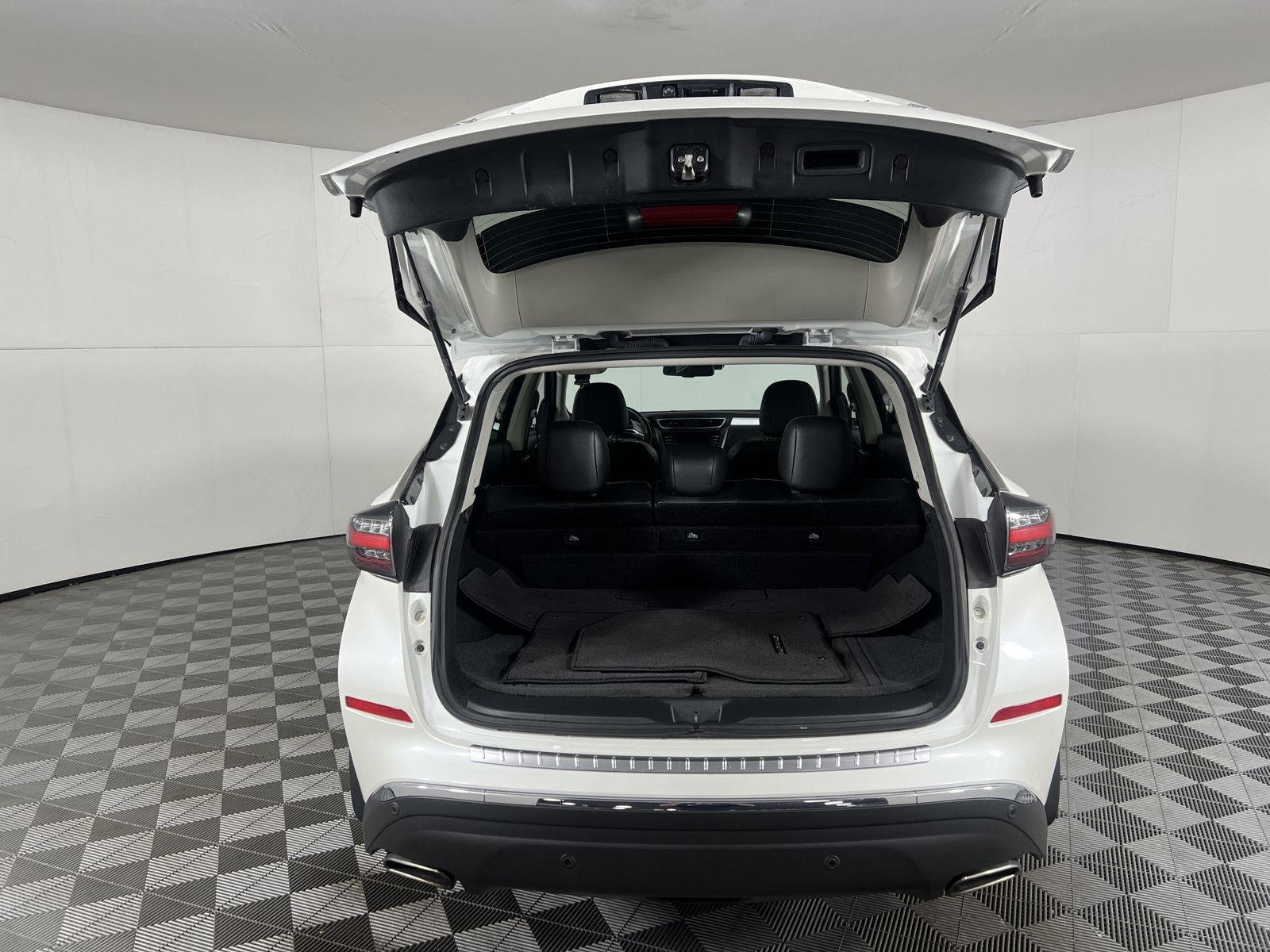 Used 2024 Pearl White Tricoat Nissan SV image 41