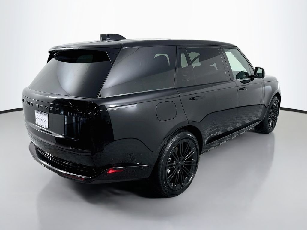New 2026 Santorini Black Land Rover SE image 9