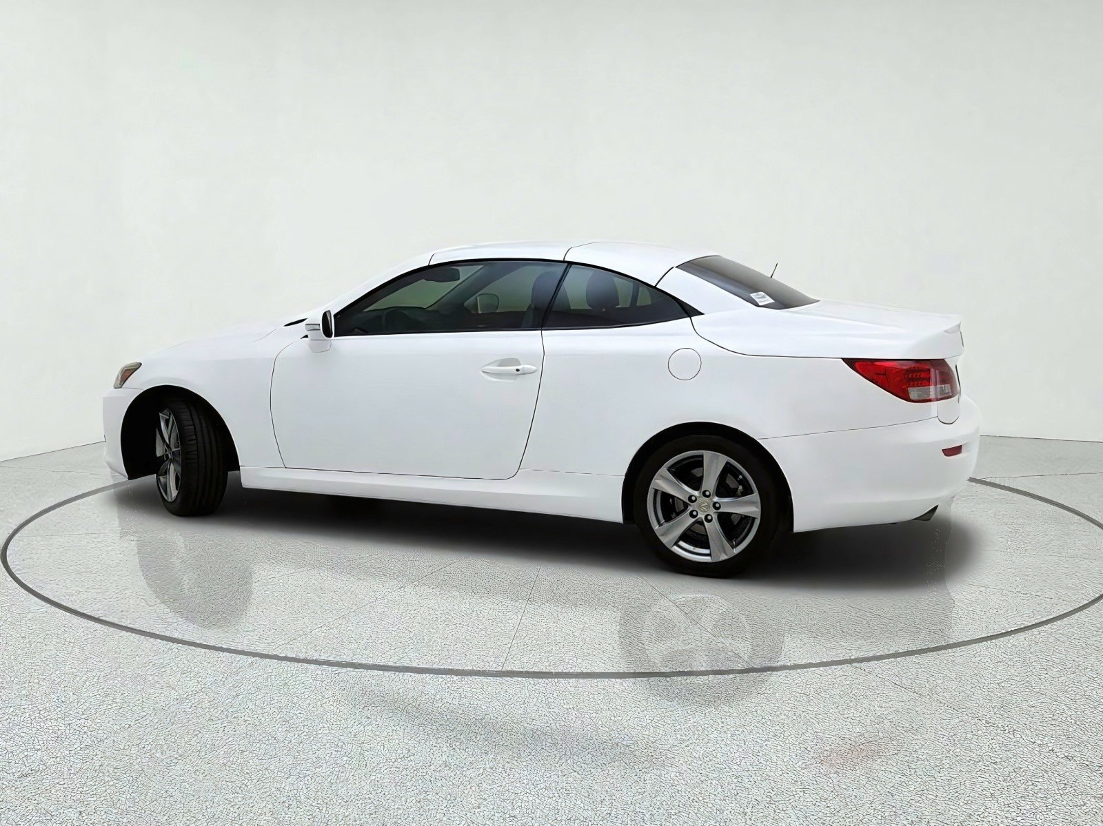 Used 2013 Starfire Pearl Lexus 2-DR. HARDTOP CONV image 13