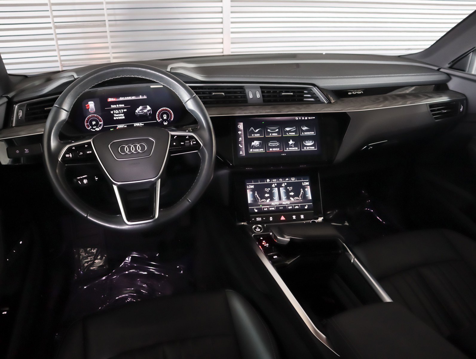 Used 2023 Florett Silver Metallic Audi S line Premium image 21