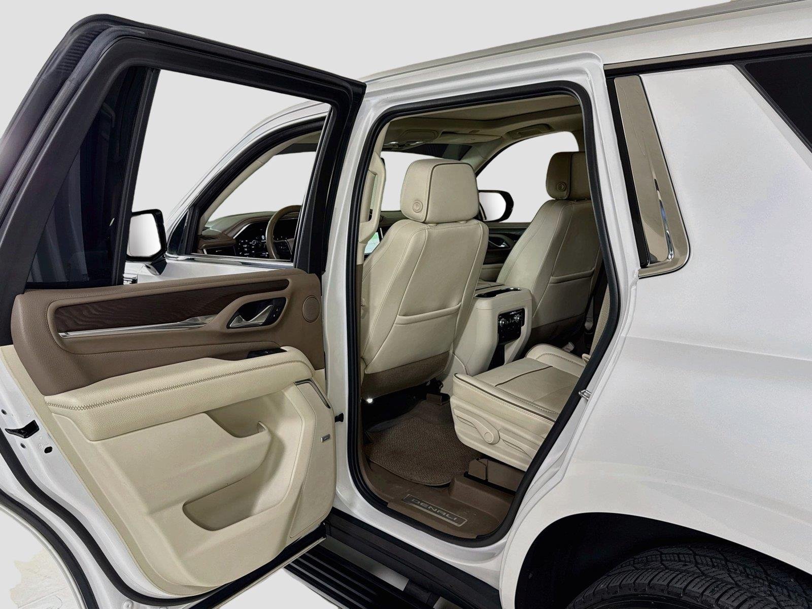 Used 2022 White Frost Tricoat GMC Denali | 22