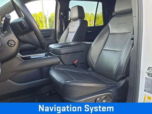 2023 GMC Yukon Denali - Photo 17