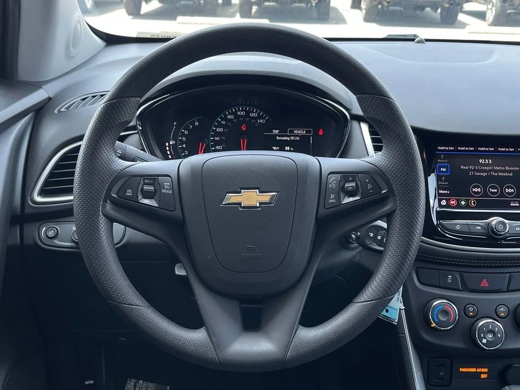 Used 2022 White Chevrolet LS image 25