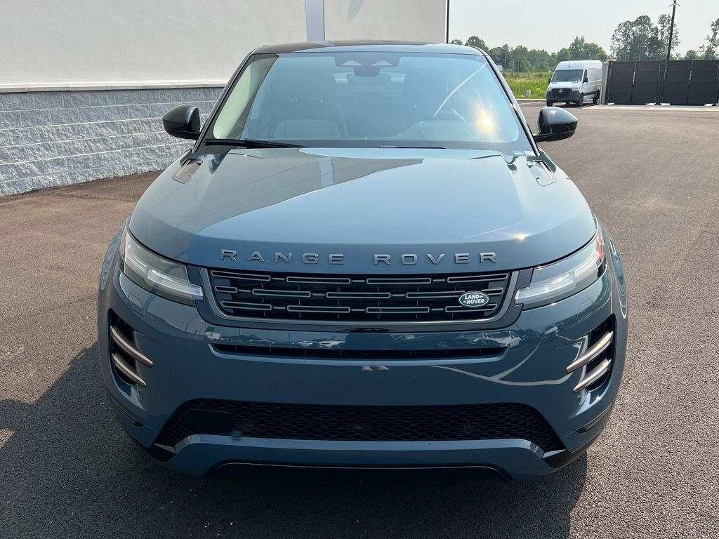 Used 2024  Land Rover Dynamic image 3