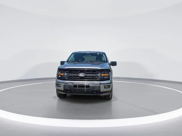 Used 2025 Silver Ford XLT image 3