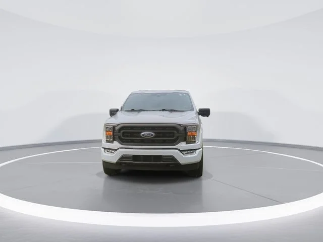 Used 2022 White Ford XLT image 3