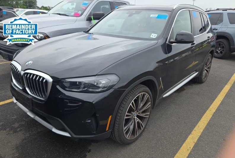 Used 2022 Black Sapphire Metallic BMW xDrive30i image 1