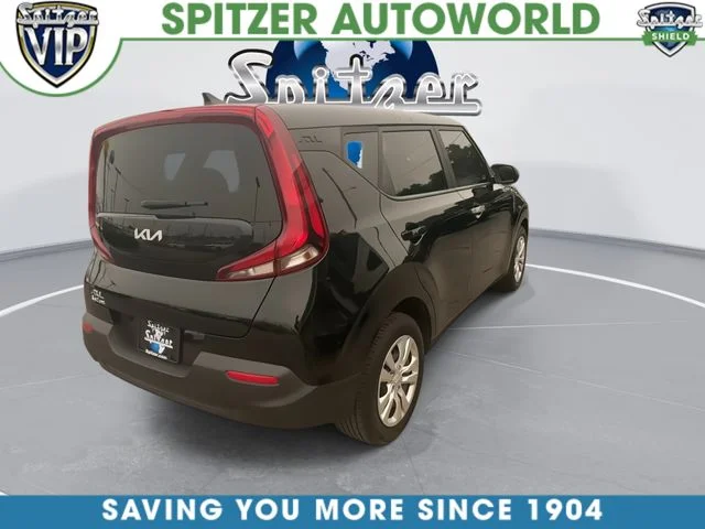 Used 2022 Black Kia LX image 9