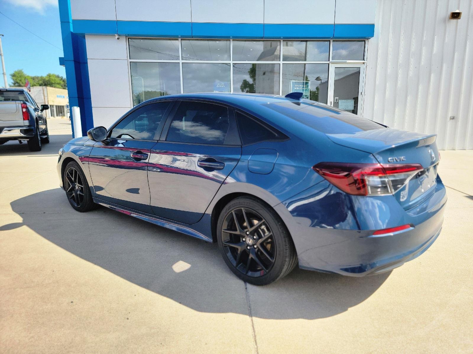 Used 2025 Blue Lagoon Pearl Honda Sport image 5