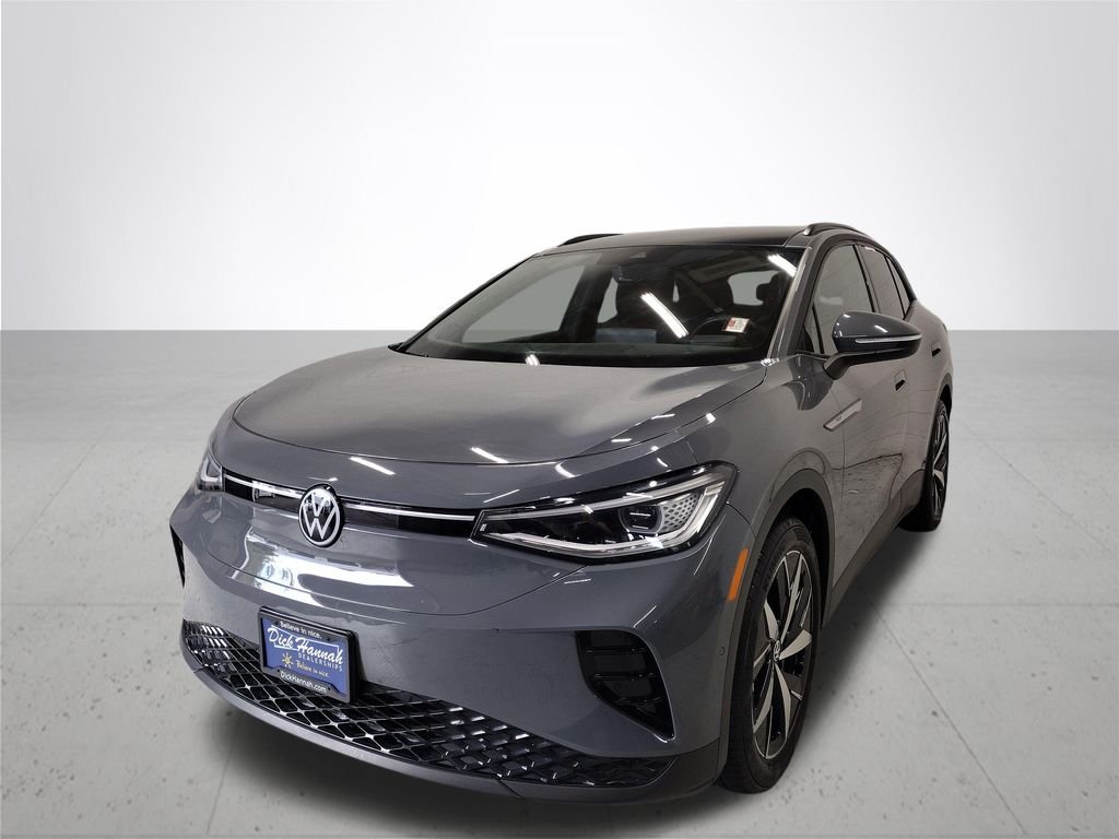 Used 2023 Black Volkswagen Pro S image 2