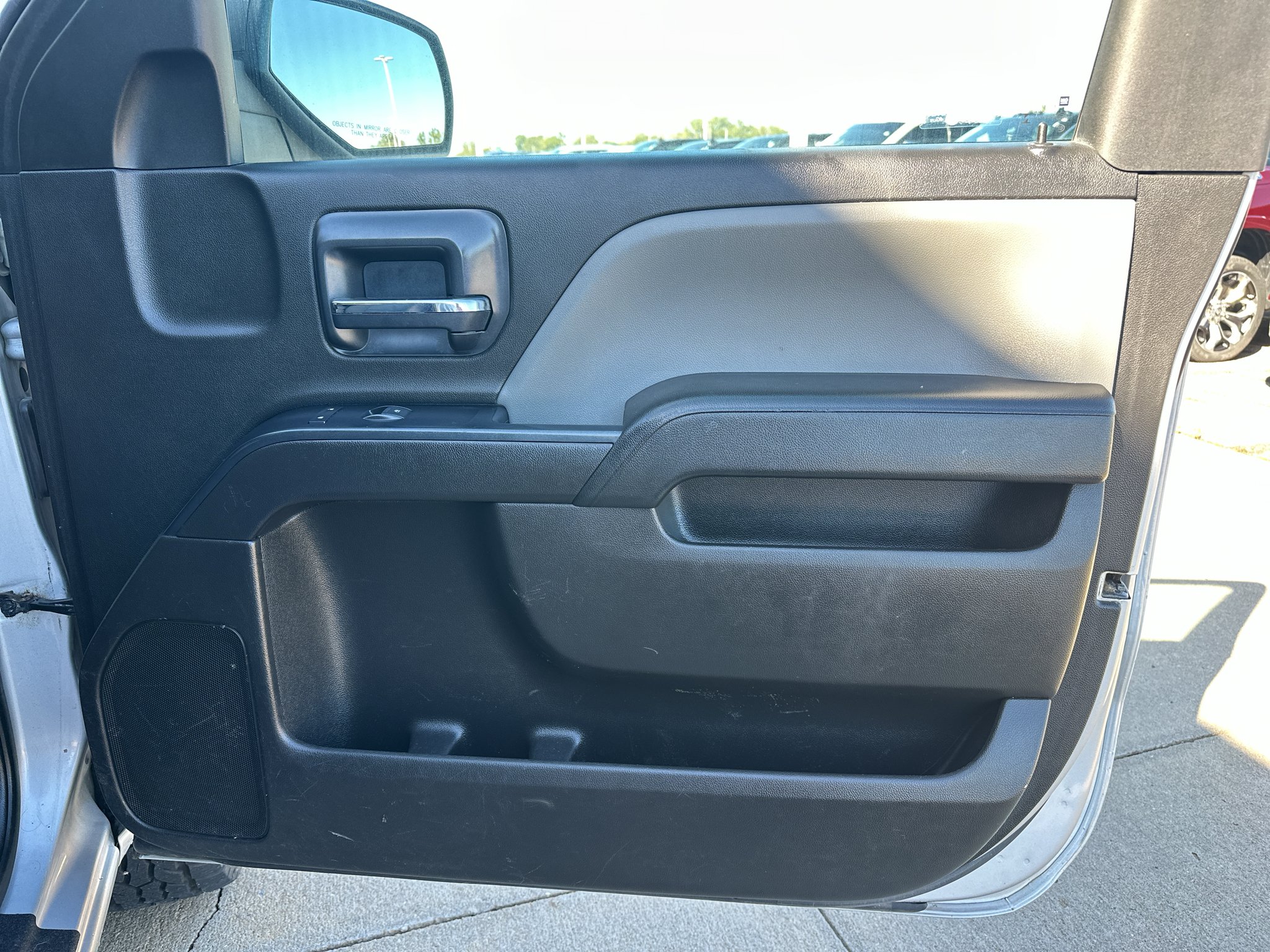 Used 2018 Silver Ice Metallic Chevrolet Work Truck image 28