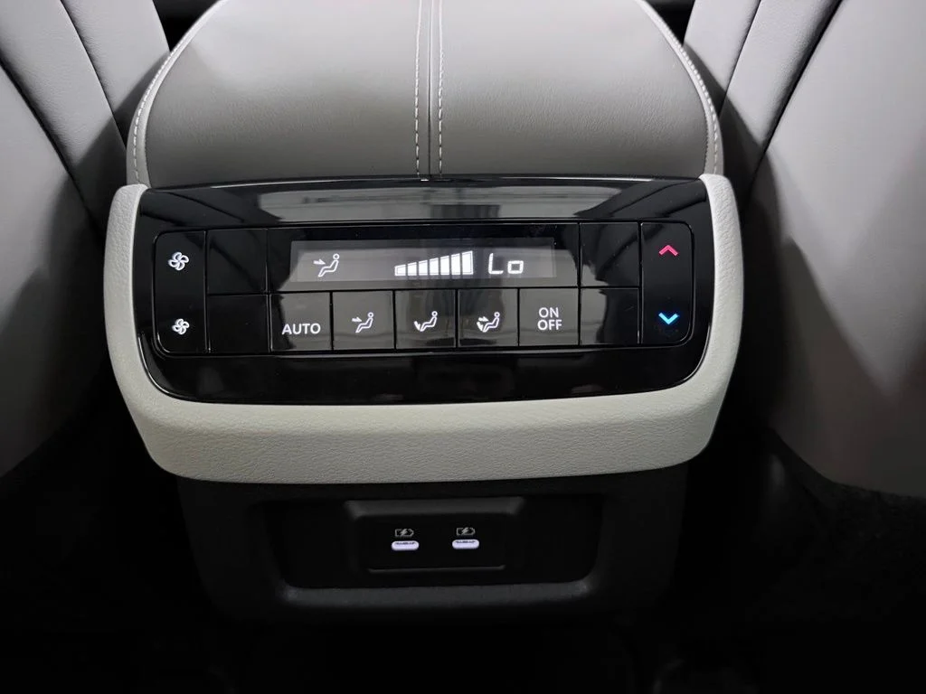 Used 2026 Black INFINITI PURE image 31