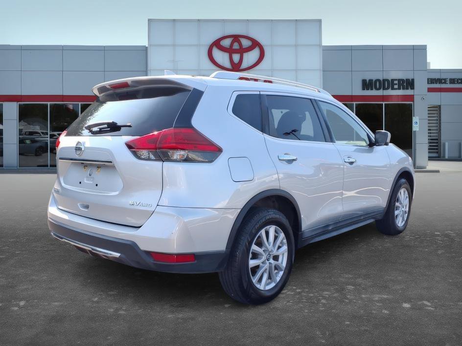 Used 2017 Brilliant Silver Nissan SV image 7