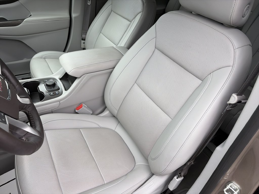 Certified Used 2023 Light Stone Metallic GMC SLT image 12