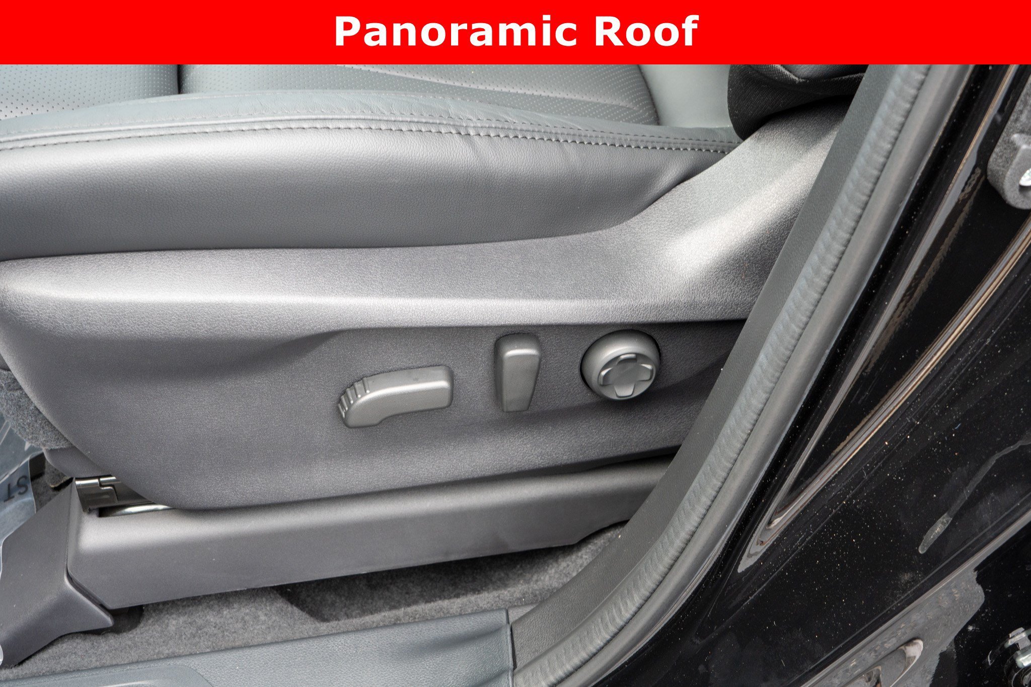New 2026 CRYSTAL BLACK SILICA Subaru Touring 7-Passenger image 30