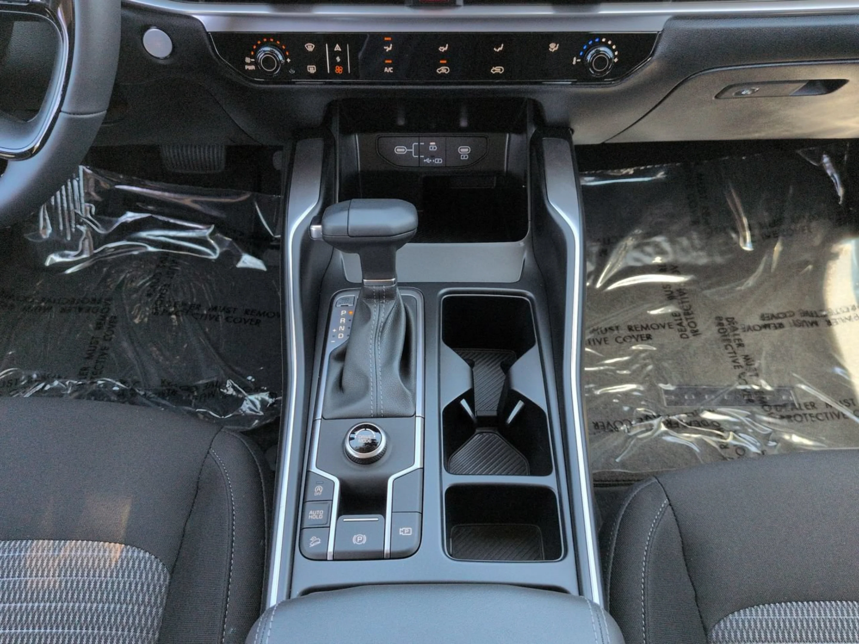 New 2026 Ivory Silver Kia LX image 28