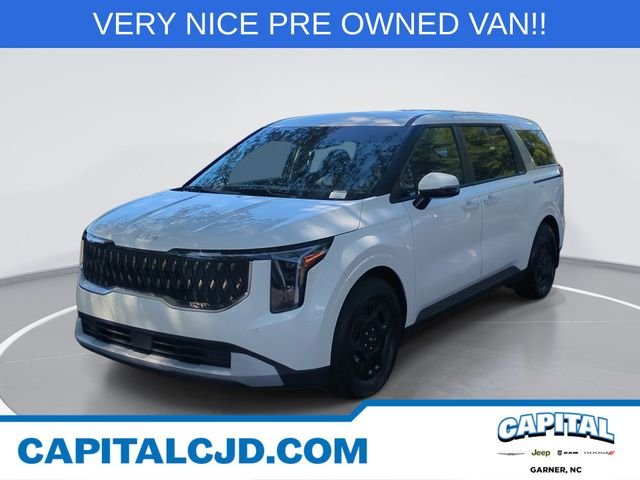 Used 2026 White Kia LXS image 1