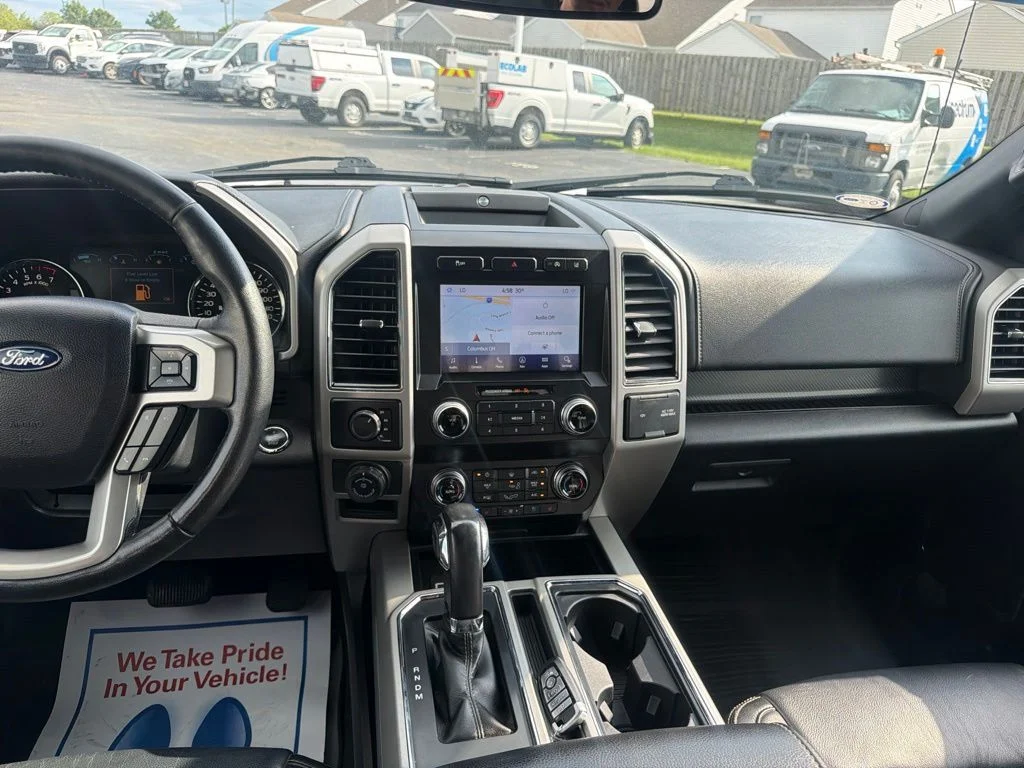 Used 2020 White Ford Lariat image 21