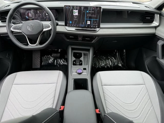 New 2026 Silver Volkswagen 2.0T SE image 8