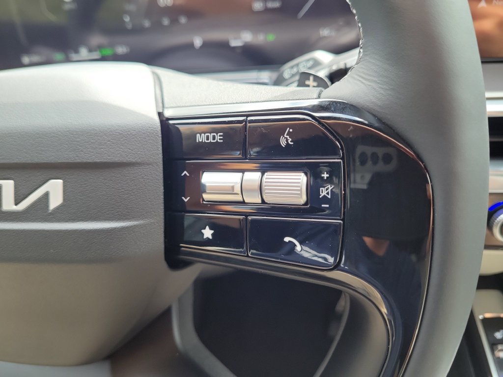 New 2026 Cityscape Green Kia X-Line SX Prestige AWD image 28