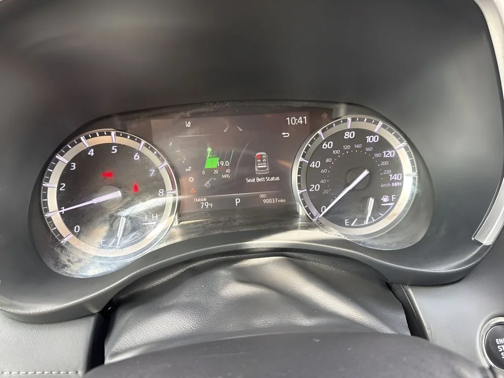 Used 2022 Gray Toyota XLE image 22