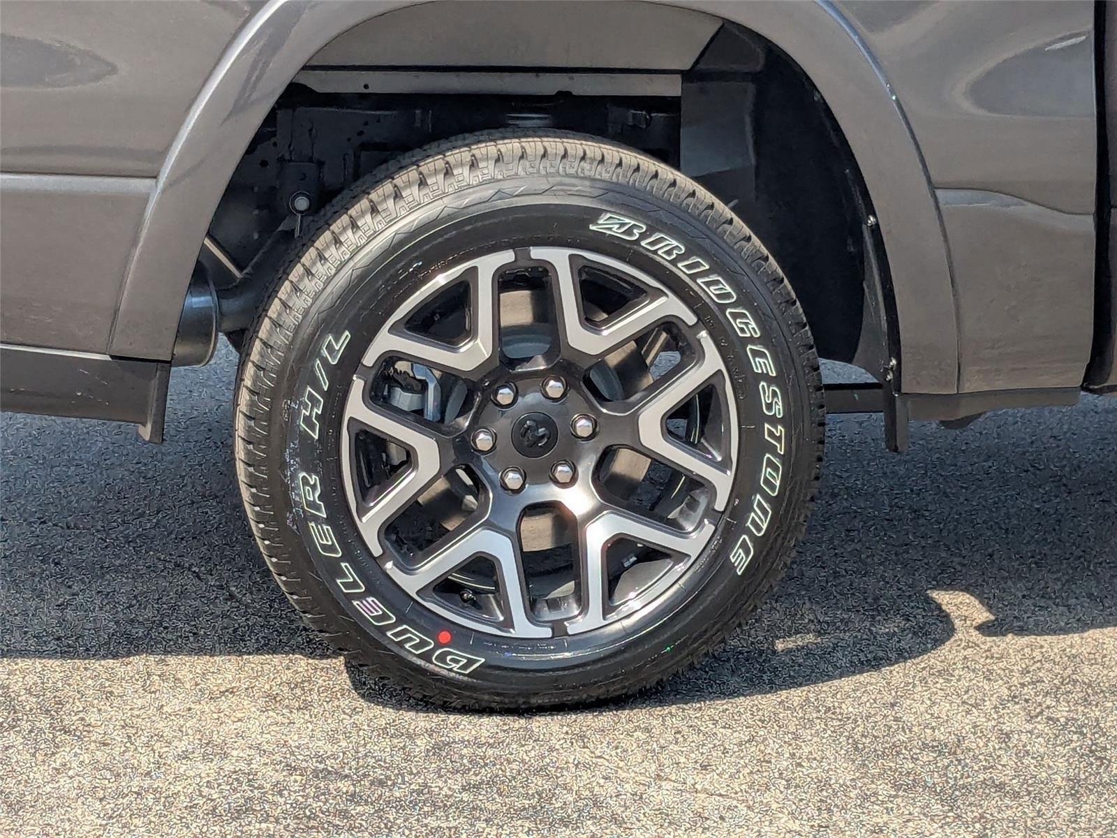 2026 RAM 1500 Laramie - Photo 11