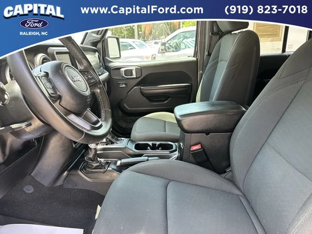 Used 2020 Gray Jeep Sport image 19