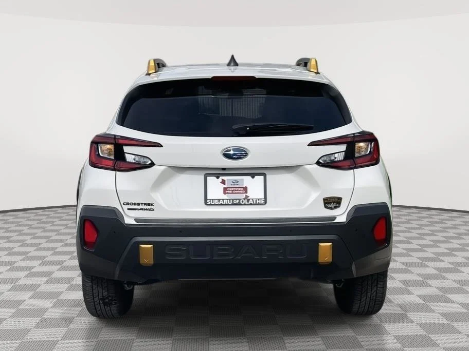 Certified Used 2025 Crystal White Pearl Subaru Wilderness image 10