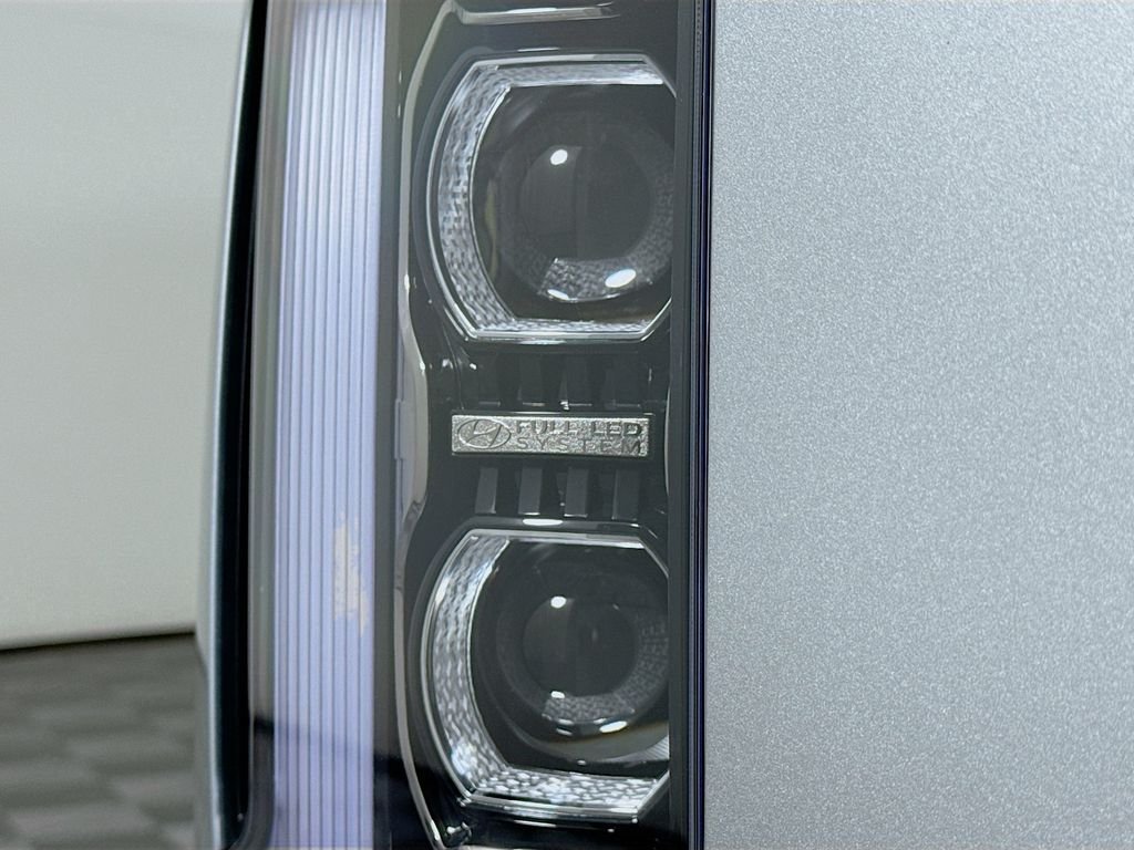 Certified Used 2025 Silver Hyundai SEL image 25