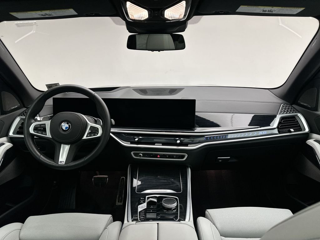 Used 2025 Blue BMW xDrive40i image 20