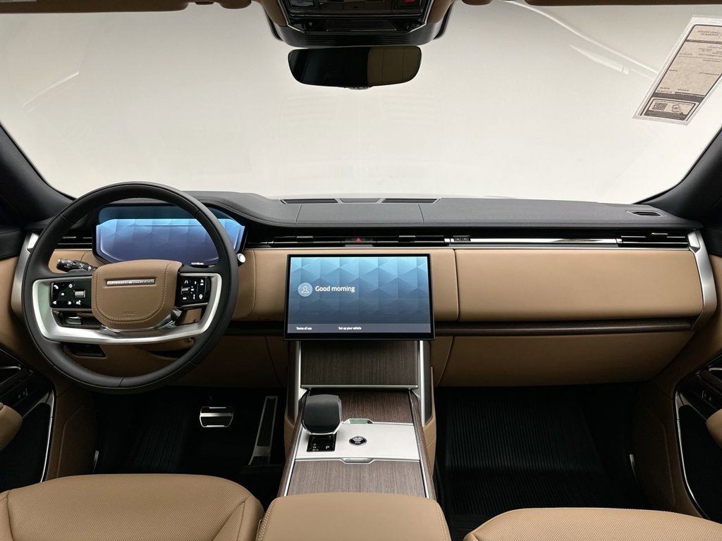 New 2026 Belgravia Green Metallic Land Rover SE image 8