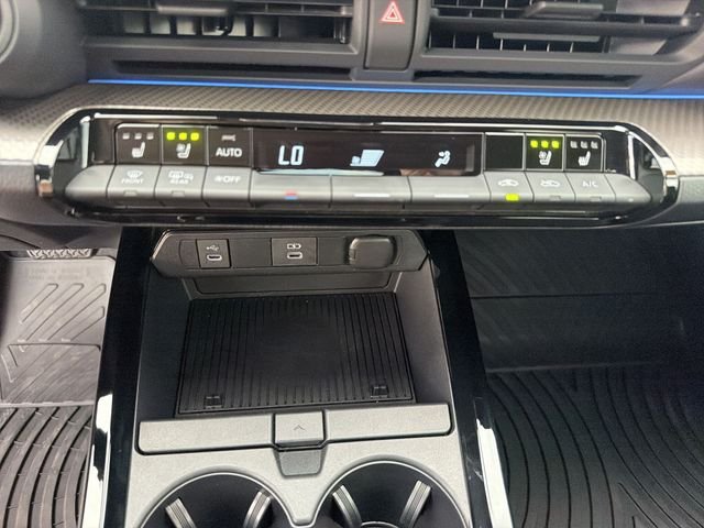 2025 Toyota Prius Limited - Photo 22