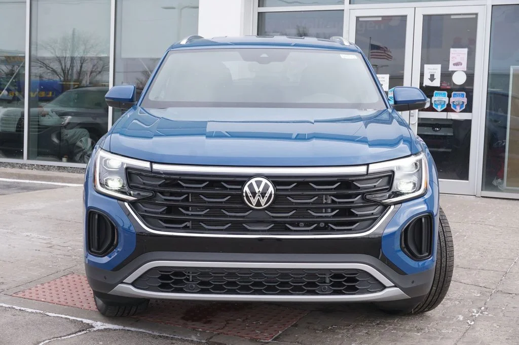 New 2026 Blue Volkswagen 2.0T SE w/Technology image 5