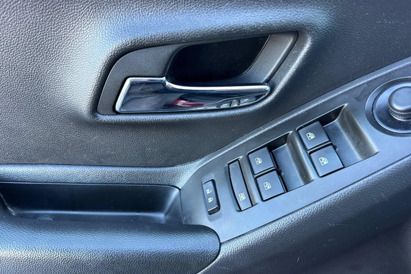 Used 2022 Crimson Metallic Chevrolet LT image 11