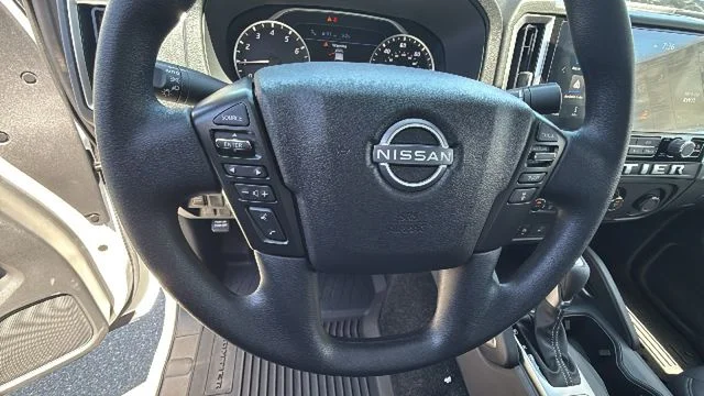 New 2026 Glacier White Nissan Crew Cab SV image 18
