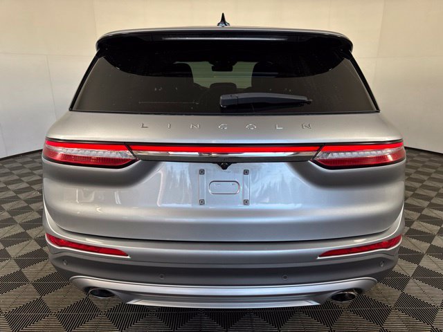 Used 2021 Silver Lincoln Reserve image 23