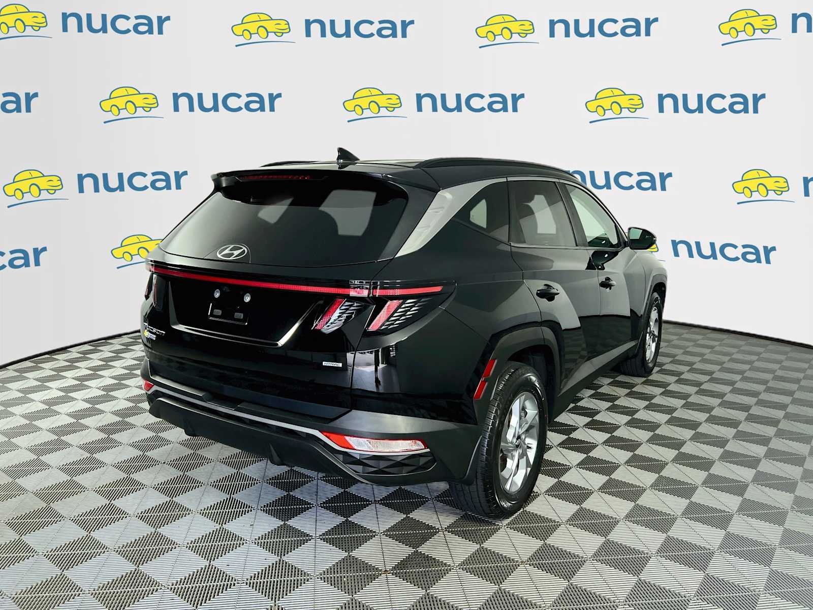 Used 2022 Phantom Black Hyundai SEL image 7