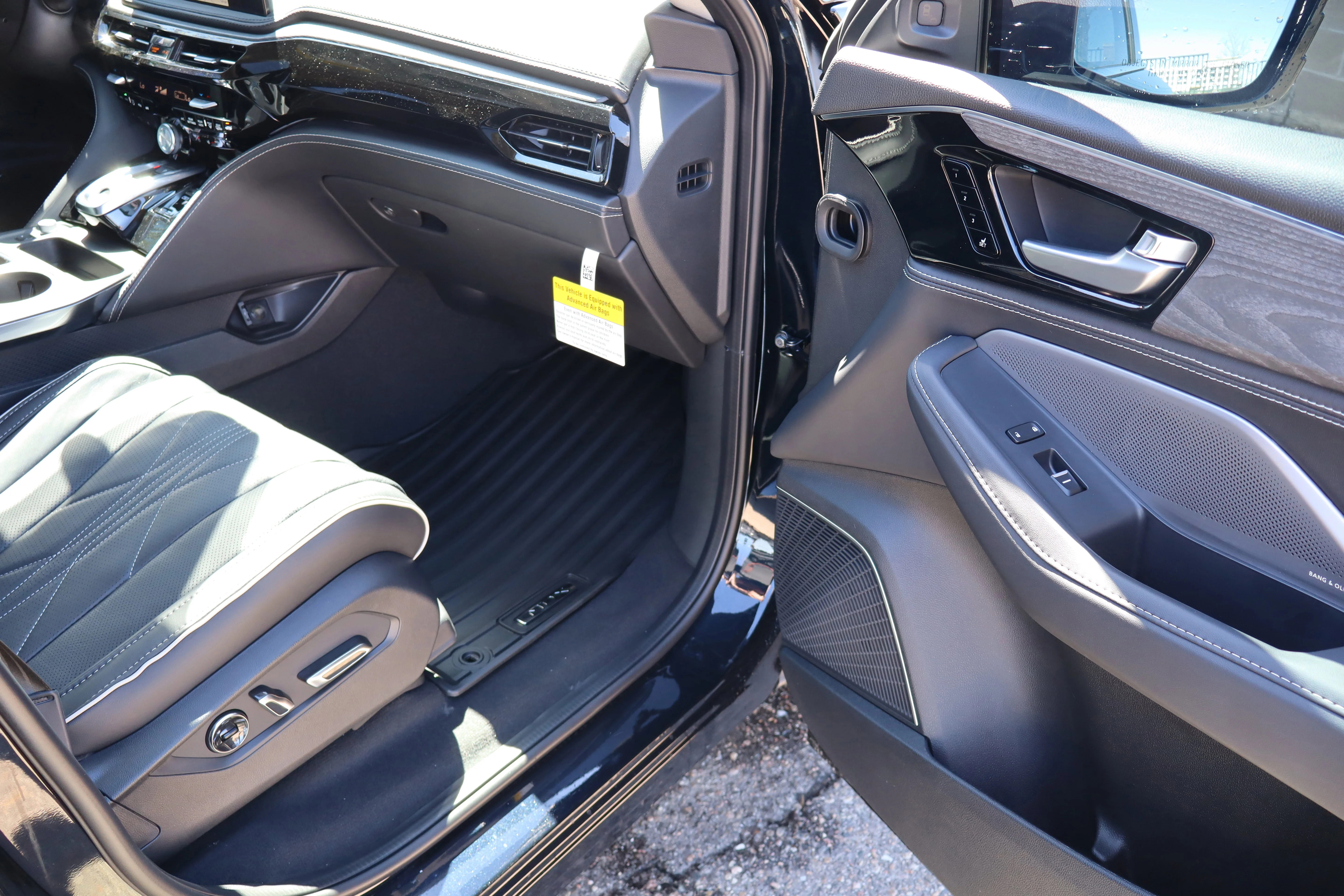 New 2026 Majestic Black Pearl Acura w/Advance Package image 33