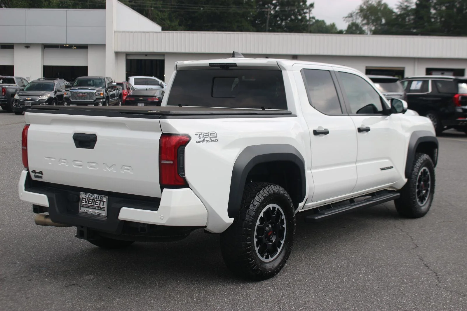 Used 2024 White Toyota SR5 image 7