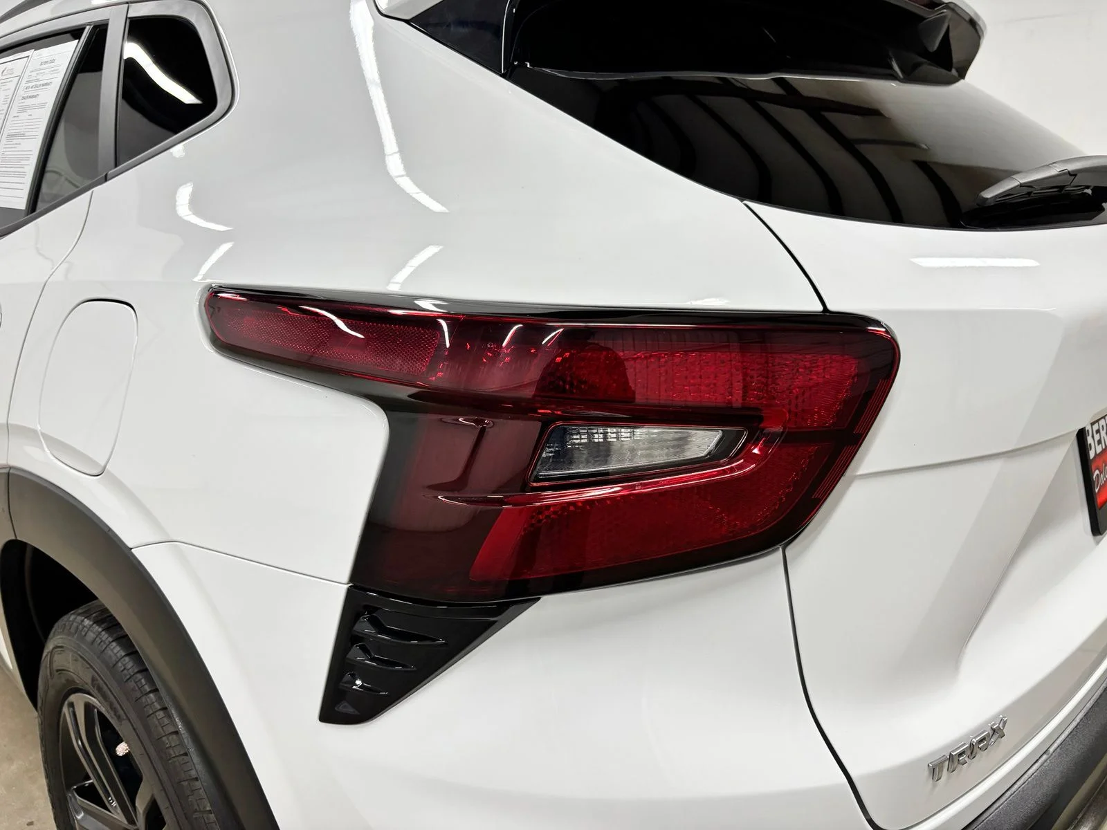 Used 2025 White Chevrolet ACTIV image 8