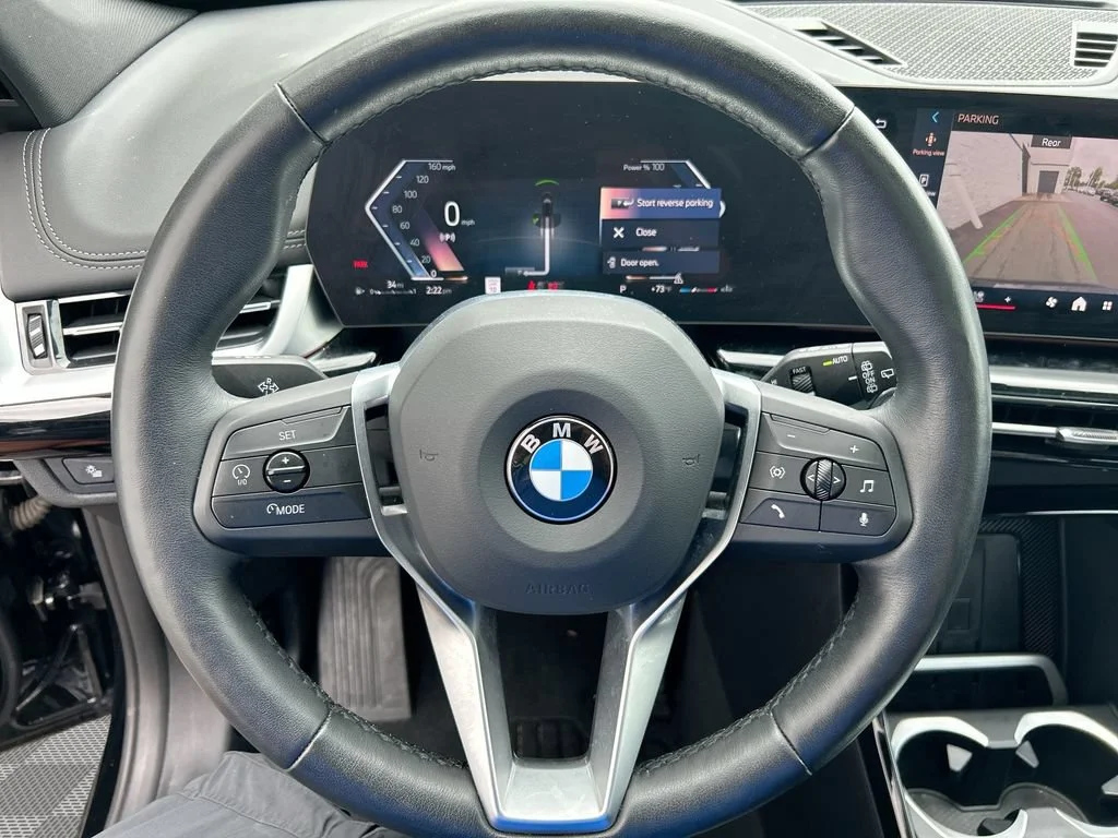 Used 2024 Bk BMW xDrive28i image 33