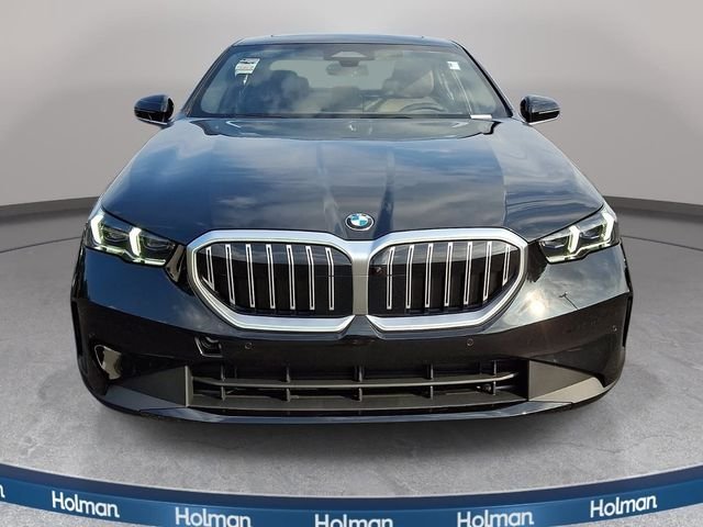 New 2027 Black Sapphire Metallic BMW 530i xDrive image 2