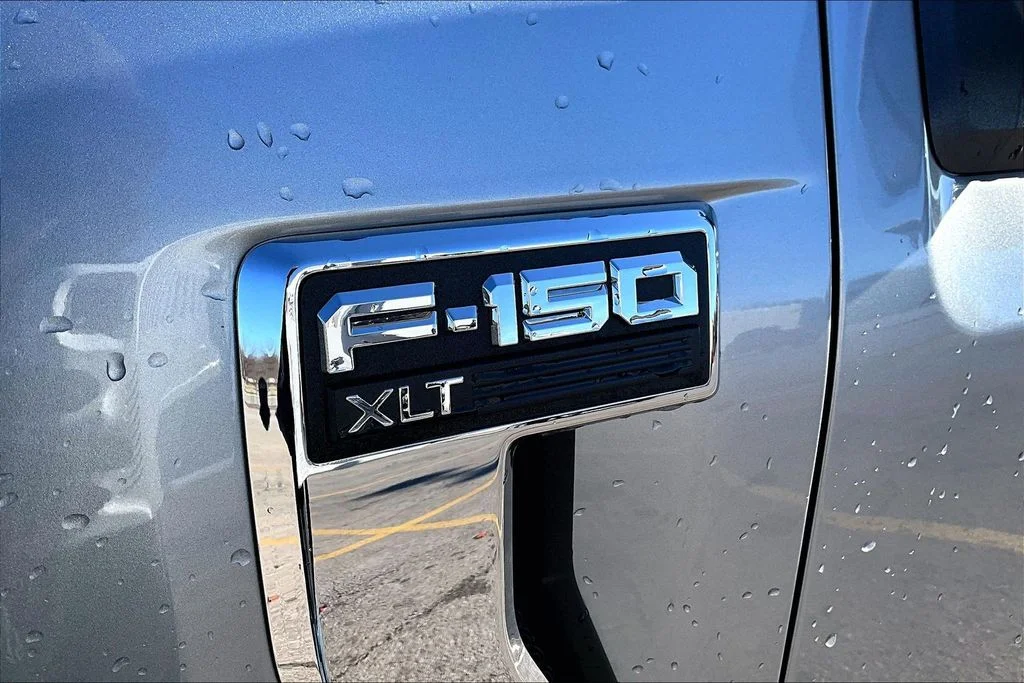 2025 Ford F-150 XLT - Photo 10