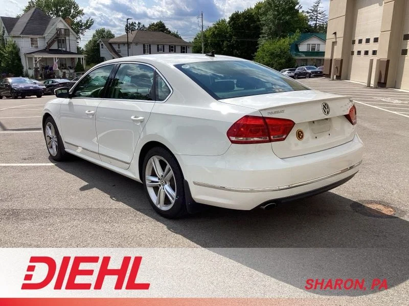 Used 2014 White Volkswagen SEL Premium image 5