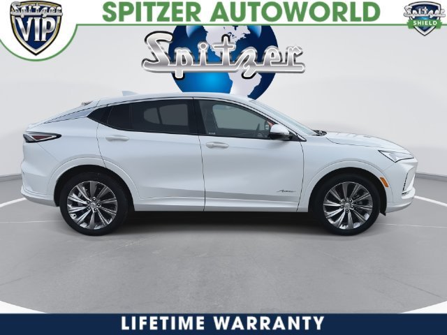 New 2026 WHITE FROST TRICOAT Buick Avenir image 17